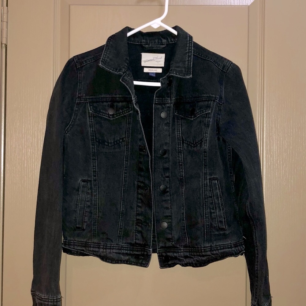 Universal thread Jean jacket